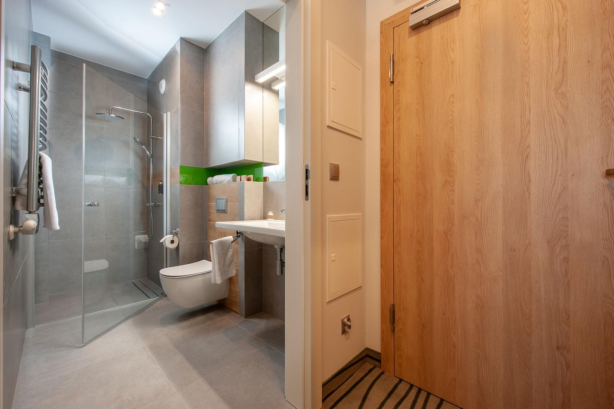 Plaza Boutique Hotel Краков Экстерьер фото